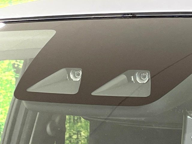 �y�X�}�[�g�A�V�X�g�z���s���ɑO���̎ԗ�����F�����A�Փ˂������Ȏ��͌x��ƃu���[�L�ŏՓˉ���Ɣ�Q�y�����A�V�X�g�B�����S�Ƀh���C�u�����y���݂��������܂��B