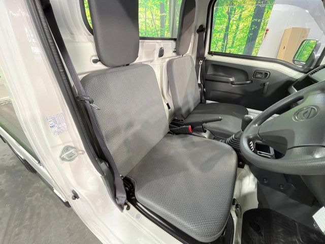 �^�]�ȃV�[�g���͎g�p�������Ȃ��A�ǍD�ȏ�ԂƂȂ��Ă��܂��B���J�Ɏg���Ă������Ƃ��悭�킩��܂��ˁB