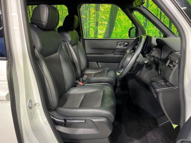 �y���烌�U�[�V�[�g�z����̂ӂ���肪�e�ՂŃ����e�i���X�����ȒP�ȁA�@�\���ɗD��鍇����v���̗p�����㎿�ȃV�[�g�ł��B����S�n���悭�A���������ӂ��S�n�ǂ��ԓ���Ԃ����o���Ă���܂��B