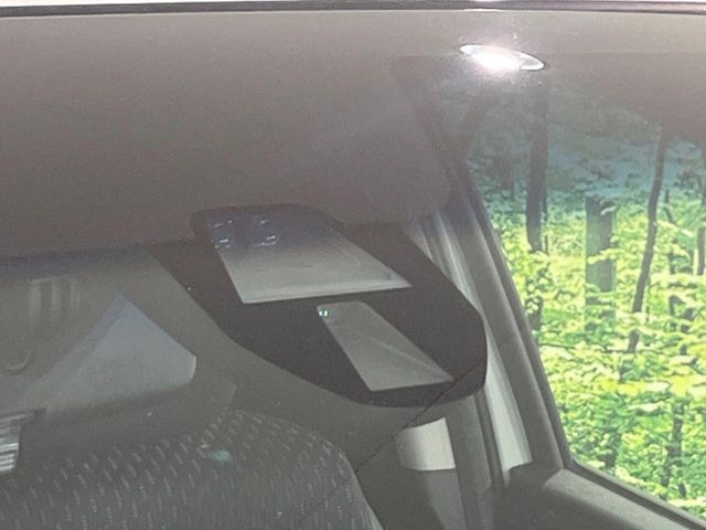 �y�V�e�B�u���[�L�A�N�e�B�u�V�X�e���z�ᑬ���s���ɑO���̎ԗ�����F�����A�Փ˂������Ȏ��͌x��ƃu���[�L�ŏՓˉ���Ɣ�Q�y�����A�V�X�g�B�����S�Ƀh���C�u�����y���݂��������܂��B