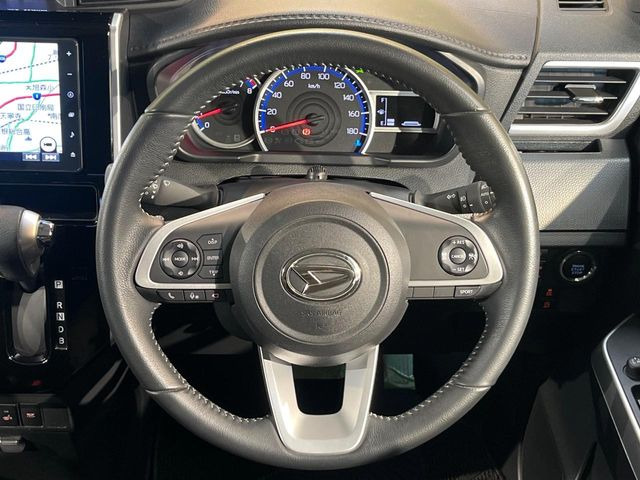 �y�����v�����X�e�A�����O�z�㎿�Ȋv���g�p���邱�ƂŁA��ɂ����������݂ƂĂ��^�]���₷���n���h���ł���