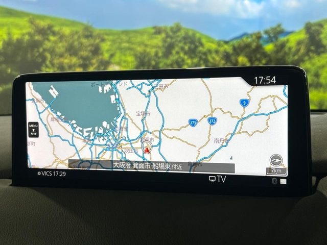 �y10.25�C���`�}�c�_�R�l�N�g�z�ԓ��̕��͋C�Ƀ}�b�`������^�f�B�X�v���C�B�X�}�z�ڑ��ł̃i�r�g�p��Bluetooth�Đ����A�l�X�ȋ@�\���y���߂܂��B�����I�ȃ_�C�������삪�\�ŁA�g��������ǍD�ł��B