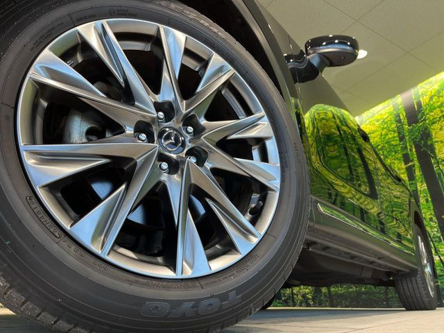 �y����19�C���`�A���~�z�C�[���z�O�ςɃ}�b�`���������A���~�z�C�[���𑕒����Ă���܂��B�e��ЊO�A���~�z�C�[����A�X�^�b�h���X�^�C�����戵�����Ă���܂��B���񂲑��k����������