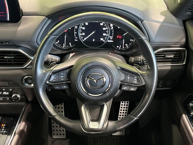 �y�����v�����X�e�A�����O�z�㎿�Ȋv���g�p���邱�ƂŁA��ɂ����������݂ƂĂ��^�]���₷���n���h���ł���