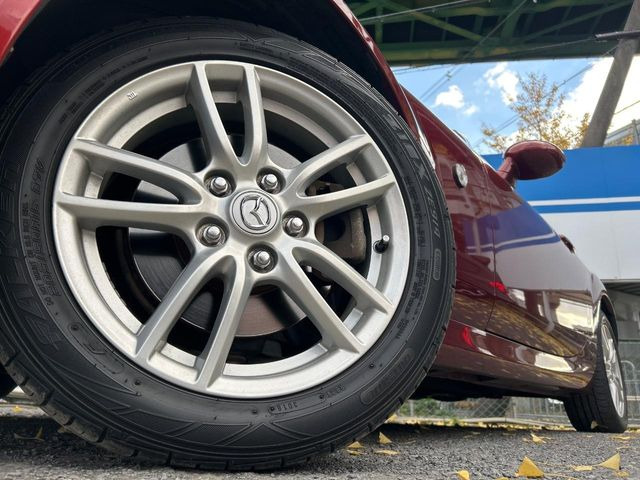 �y����16�C���`�A���~�z�C�[���z�O�ςɃ}�b�`���������A���~�z�C�[���𑕒����Ă���܂��B�e��ЊO�A���~�z�C�[����A�X�^�b�h���X�^�C�����戵�����Ă���܂��B���񂲑��k����������