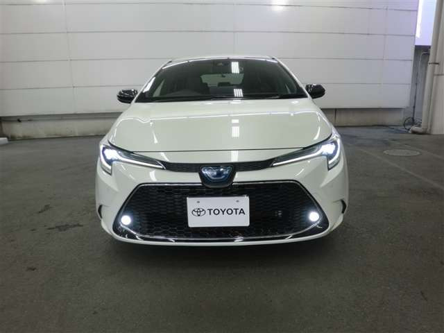 カローラツーリング1.8 ハイブリッド W×B