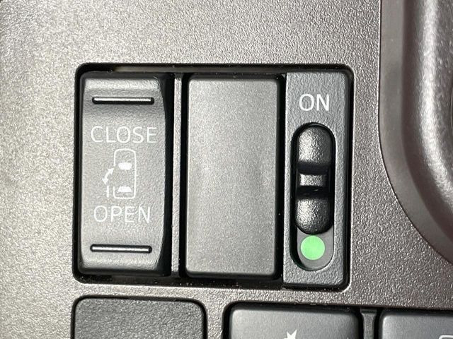 �y�p���[�X���C�h�h�A�z�X�}�[�g�L�[��^�]�Ȃ̃X�C�b�`�ŃX���C�h�h�A�̊J���\���d��������͂����ăh�A���J����K�v�������A���������q�l�ł��A�d���ו��������Ă��鎞�����N�ɊJ���߂ł��܂���