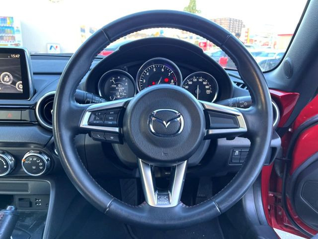 �y�����v�����X�e�A�����O�z�㎿�Ȋv���g�p���邱�ƂŁA��ɂ����������݂ƂĂ��^�]���₷���n���h���ł���