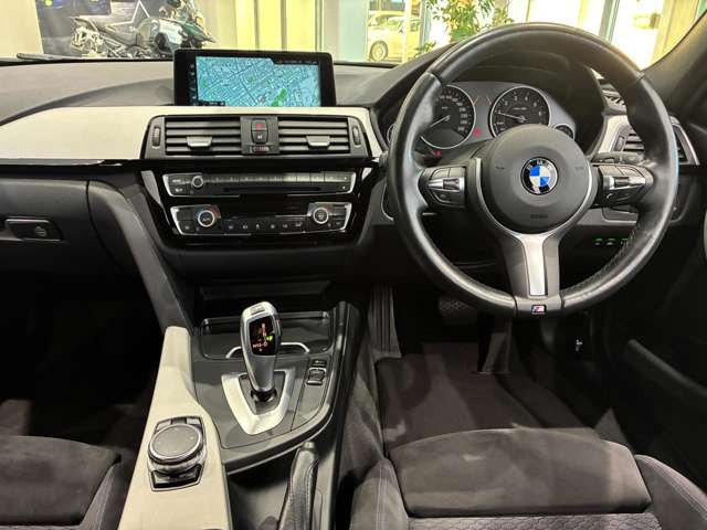 3シリーズセダン318i Mスポーツ