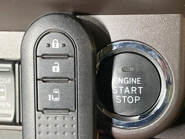 �y�X�}�[�g�L�[�z�J�o����|�P�b�g�ɓ��ꂽ�܂܂ł��h�A�̎{���E�������\�ȃX�}�[�g�L�[�𑕔��B�G���W���̃I���E�I�t�����J�M�����o���K�v����������Ƃ��Ă��֗��ł���