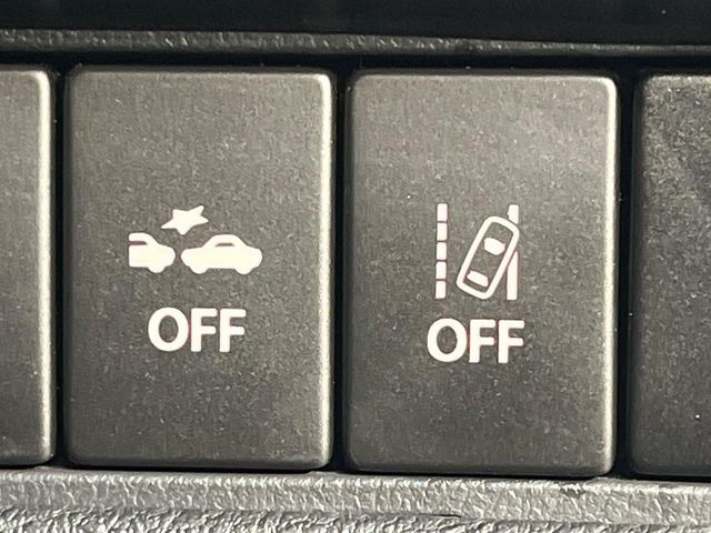 �y�f���A���J�����u���[�L�T�|�[�g�z���s���ɑO���̎ԗ�����F�����A�Փ˂������Ȏ��͌x��ƃu���[�L�ŏՓˉ���Ɣ�Q�y�����A�V�X�g�B�����S�Ƀh���C�u�����y���݂��������܂��B