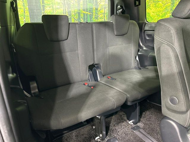 3��ڃV�[�g�͂�������ԗǍD����l�ł��������ƍ����Ē����܂��̂ŁA��l���ł̂��o���������N���N�ł��􂲉Ƒ��ŁA�C�̒m�ꂽ���ԂŁA�h���C�u�ɍs���̂��y���݂ł��ˁ�