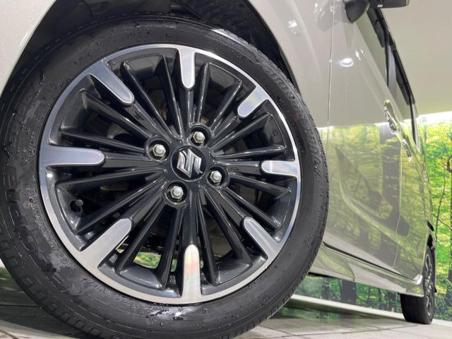 �y����15�C���`�A���~�z�C�[���z�O�ςɃ}�b�`���������A���~�z�C�[���𑕒����Ă���܂��B�e��ЊO�A���~�z�C�[����A�X�^�b�h���X�^�C�����戵�����Ă���܂��B���񂲑��k����������