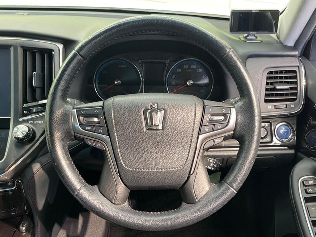 �y�����v�����X�e�A�����O�z�㎿�Ȋv���g�p���邱�ƂŁA��ɂ����������݂ƂĂ��^�]���₷���n���h���ł���