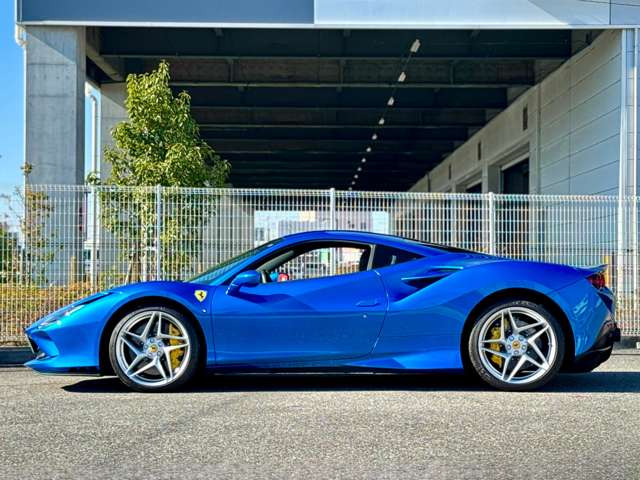 1�N�ԁA���s�������̃����O�ۏ؁B�ő�600���ځE24H 365���S���Ή����[�h�T�[�r�X�t�B���[�Ԍ�����S���Ē�����؂ɂ���蒸���܂��悤�A���ГƎ���GT-R35��p�ۏ؂����p�ӂ��Ă���܂��B