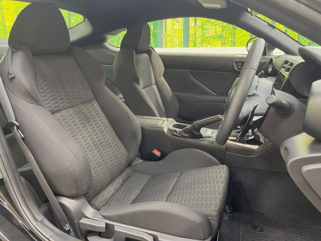 �y��p�X�|�[�c�V�[�g�z�z�[���h���ɗD��A�J�[�u���̑̂������}�����Ă���܂��B�܂��A�̂Ƀt�B�b�g���邩�獘��w�������ɂ����A�����O�h���C�u�⍂�����s�ł����K�ɂ��߂������������܂���