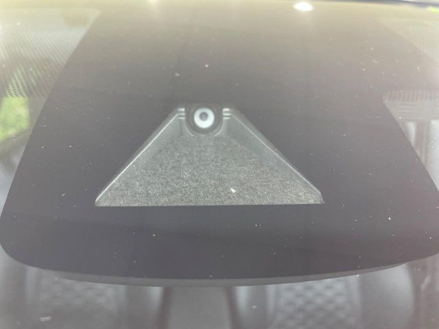 �y�g���^�Z�[�t�e�B�Z���X�z���s���ɑO���̎ԗ�����F�����A�Փ˂������Ȏ��͌x��ƃu���[�L�ŏՓˉ���Ɣ�Q�y�����A�V�X�g�B�����S�Ƀh���C�u�����y���݂��������܂��B