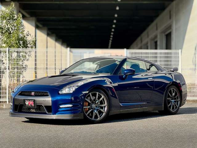 R35GT-R���X�Ƃ��āA�ԗ��̏�Ԃ���GT-R�Ƃ��Ă̓����܂ŁA���ԑI�тɑ΂��ăA�h�o�C�X�����Ē����Ă���܂��B����]�̓��e�̂��Ԃ����T�����鎖���\�ł��B�܂��͂��C�y�ɂ����k�������B
