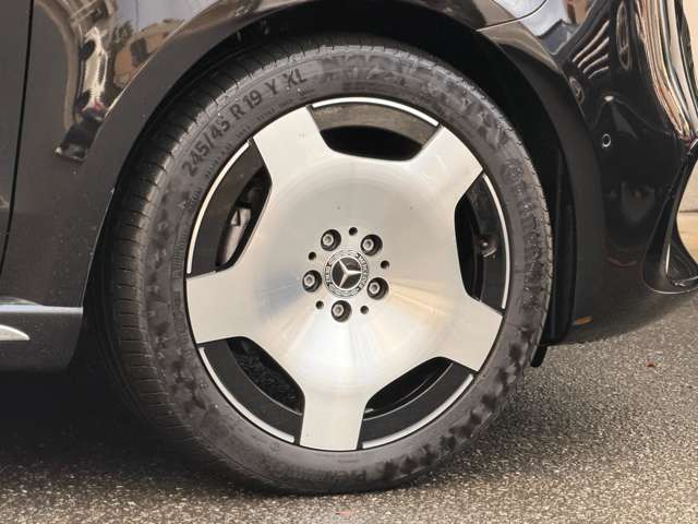 �v���`�i���X�C�[�g19�C���`�A���~�z�C�[���B