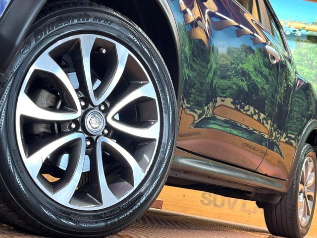 �y����17�C���`�A���~�z�C�[���z�O�ςɃ}�b�`���������A���~�z�C�[���𑕒����Ă���܂��B�e��ЊO�A���~�z�C�[����A�X�^�b�h���X�^�C�����戵�����Ă���܂��B���񂲑��k����������