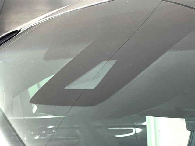 �y�g���^�Z�[�t�e�B�Z���X�z���s���ɑO���̎ԗ�����F�����A�Փ˂������Ȏ��͌x��ƃu���[�L�ŏՓˉ���Ɣ�Q�y�����A�V�X�g�B�����S�Ƀh���C�u�����y���݂��������܂��B