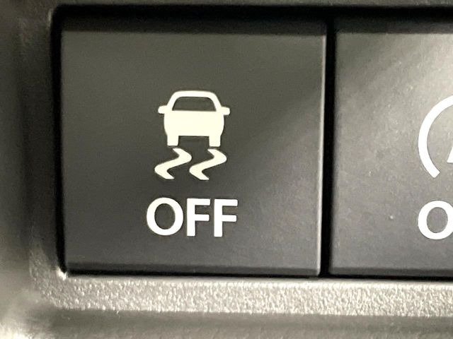 �y������h�~���u�z�ԗ��̉���������m����ƁA�����I�Ɏԗ��̐i�s������ۂ悤�Ɏԗ��𐧌䂵�܂��B�J�̓��ȂǊ���₷���H�ʏ󋵂ł����S�ȉ^�]���\�ł��B