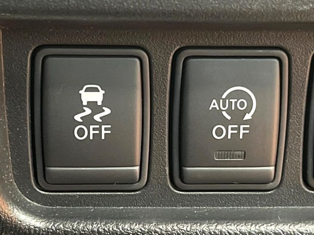 �y������h�~���u�z�ԗ��̉���������m����ƁA�����I�Ɏԗ��̐i�s������ۂ悤�Ɏԗ��𐧌䂵�܂��B�J�̓��ȂǊ���₷���H�ʏ󋵂ł����S�ȉ^�]���\�ł��B