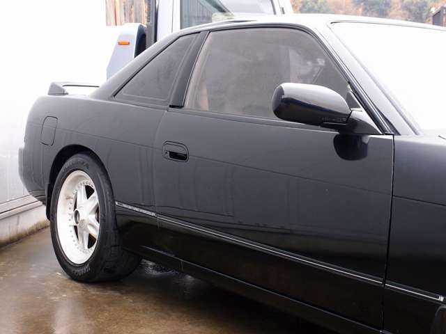 ���Ђ̓J�X�^���𓾈ӂƂ��Ă���܂��B�ԍ�����WORK�z�C�[���A�I�[�f�B�I�J�X�^���ȂǁA���[�ԑO�ɂ��q�l�̃X�^�C���ɍ����J�X�^���₨�Ԃƈꏏ�ɃI�[�g���[���ɂ��鎖���\�ƂȂ�܂��̂ł��C�y�ɂ����k������