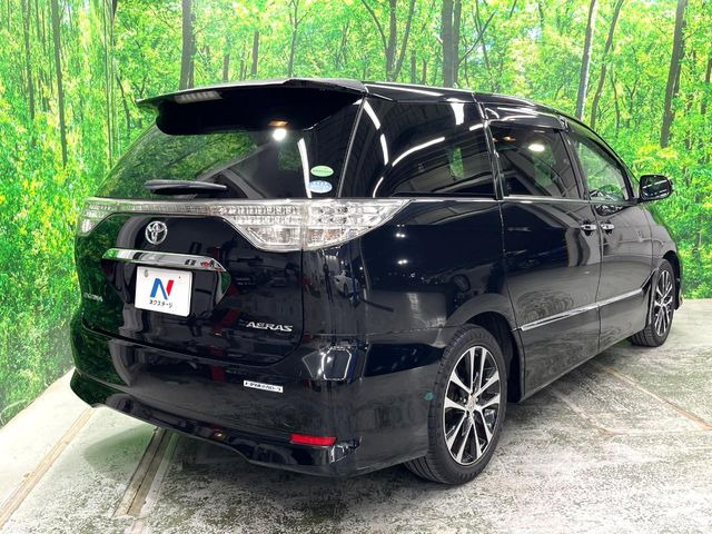 ☆全国のネクステージからお取り寄せが可能※!遠方の店舗に展示してあるクルマが気になる場合も、最寄りの店舗でご覧いただくことが可能です!是非私たちに要望をお聞かせください!※別途費用