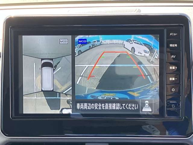 ���A���E���h�r���[���j�^�[��4�̃J�������瓾���摜���ԗ�������猩���낵���悤�ȉf���ŕ\�����邱�ƂŁA�ԂƘH�ʂ̒��Ԙg�̊֌W����ڂŊm�F�ł��܂�!