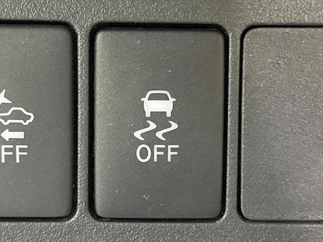 �y������h�~���u�z�ԗ��̉���������m����ƁA�����I�Ɏԗ��̐i�s������ۂ悤�Ɏԗ��𐧌䂵�܂��B�J�̓��ȂǊ���₷���H�ʏ󋵂ł����S�ȉ^�]���\�ł��B