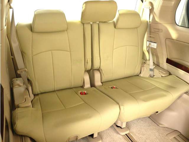 �T�[�h�V�[�g���L�X�Ƃ�����Ԃ����p�ӂ��Ă���܂�!�V�[�g�A�����W�ɂāA���K�X�y�[�X����邱�Ƃ��\�ƂȂ��Ă���܂�!�A�����W�p�^�[�����L�x�ŁA�l�X�ȃV�[���ɂ����p���������܂�!