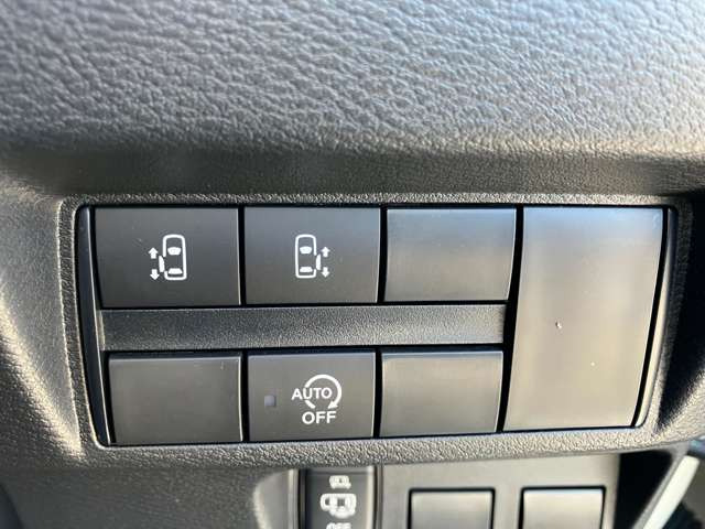 �������p���[�X���C�h�h�A���������ԏ��ǍۂȂǂł̏�~��ɕ֗��ł�!����̓L�[���X�����R���A�����̃R���g���[���X�C�b�`�A�h�A�n���h���ōs���܂�!���ݍ��ݖh�~�@�\�t�ň��S!