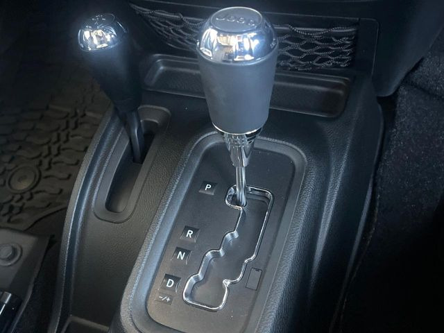 ��MT���[�h�t��AT:�ʏ�͎����ł����Ȃ���ϑ�(�M�A�`�F���W)���h���C�o�[�̑���ɂ���ĈӐ}�I�ɕς�����V�X�e���ł��B����w���i�̃h���C�u�����y���݂��������܂�!