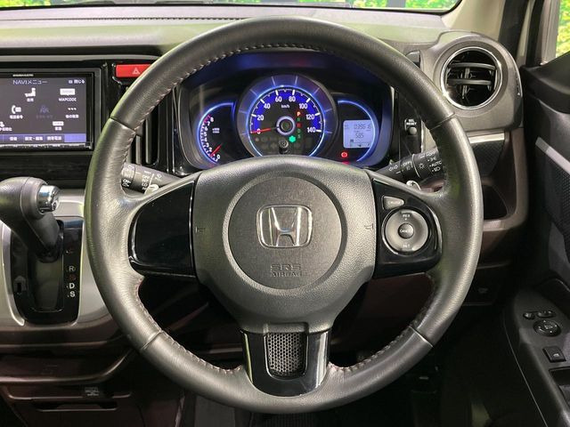 �y�N���[�Y�R���g���[���z�������H�����N���N���s�B�A�N�Z���𗣂��Ă���葬�x�ő��s���ł��A�������^�]���̕��S���y��!�����E�������ȒP�ȃX�C�b�`����Œ����ł��܂��B