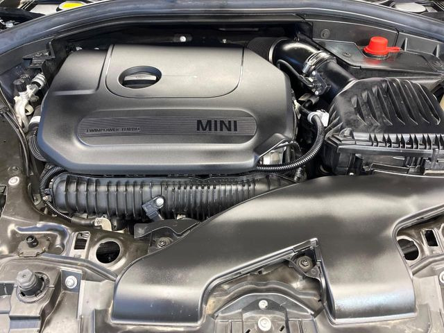 �����X�ł́A�e���[�J�[�̐�p�f�f�e�X�^�[�𓱓��B���Ǝ��i�����e�N�j�J���X�^�b�t���풓���Ă���܂��̂ŁA������̍ۂɂ����S���Ă����p���������܂��B