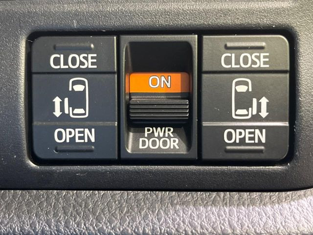 ヴォクシー2.0 ZS 煌