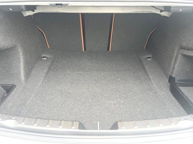 ���g�����N���[��:����L������e�X�y�[�X!���ꂾ���̍L��������΂��������⃌�W���[�Ȃǂɂ��œK�ł�!�g�p�������Ȃ����ꂢ�ȏ�Ԃ��ێ����Ă���܂��B