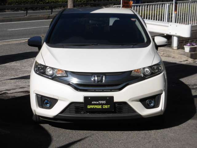 �l�C�̃t�B�b�g�n�C�u���b�h���A�n�[�t���U�[�V�[�g��L�p�b�P�[�W�ŁA�����i�r�ŁA�o�b�N�J�����ŁABluetooth�ŁA�N���[�Y�R���g���[���ŁA�I�[�g���C�g�ŁA�։��ԂŁA�Ԍ�2�N�����t���ŋ����̉��i^^