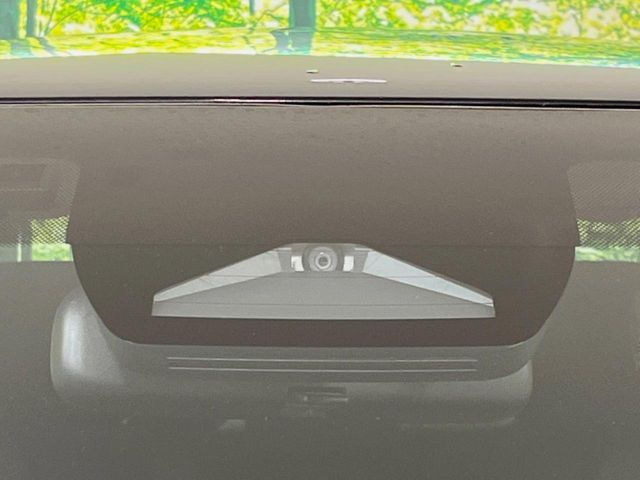 �y�g���^�Z�[�t�e�B�Z���X�z���s���ɑO���̎ԗ�����F�����A�Փ˂������Ȏ��͌x��ƃu���[�L�ŏՓˉ���Ɣ�Q�y�����A�V�X�g�B�����S�Ƀh���C�u�����y���݂��������܂��B