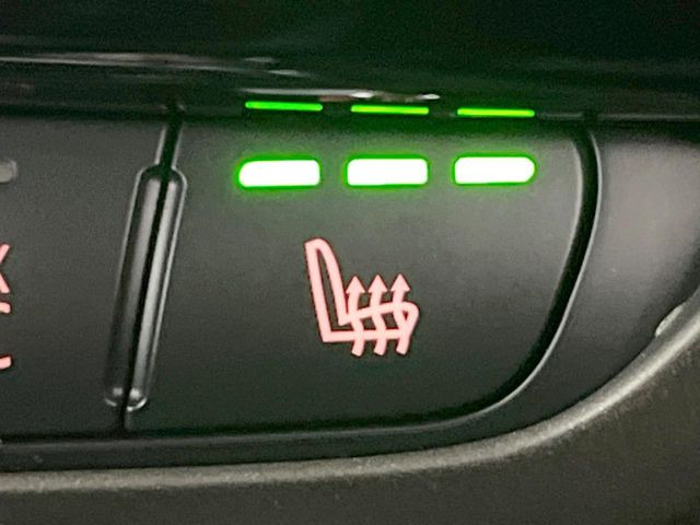 ���t�����g�V�[�g�q�[�e�B���O:�^�]�ȁE����ȋ��ɎO�i�K�Œ��߂��\�ȃV�[�g�q�[�^�[�𑕔����Ă���܂��B�G�߂��킸���K�ɂ��g�p���������܂��B