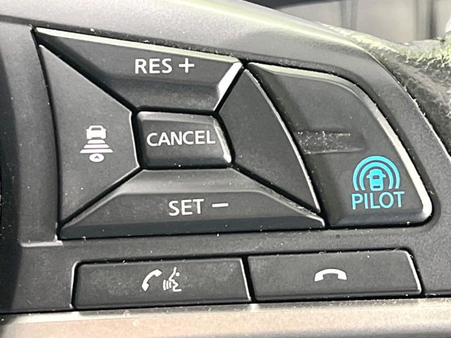 �y�v���p�C���b�g�z�������H�ł̒��������s���y��!!�a�؎��Ə��񑖍s�̃V�[���ŁA�A�N�Z���E�u���[�L�E�X�e�A�����O�������Ő��䂵�A�������^�]�̕��S���y�����Ă���܂���