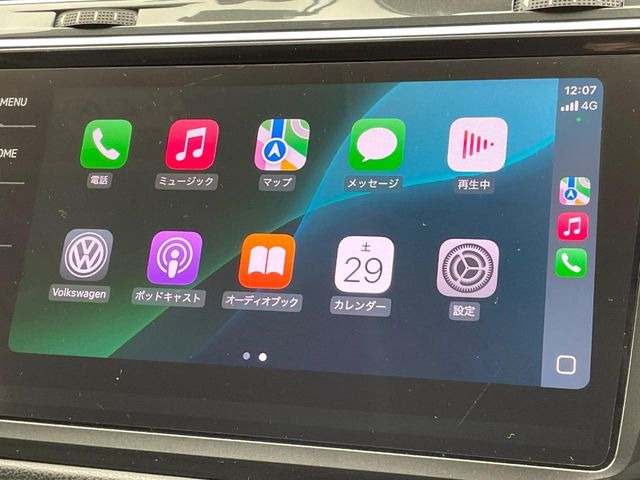 ��Apple Car Play:�X�}�z�Ƃ̗L���ڑ��ŁA�i�r�E�I�[�f�B�I�Đ��ȂǃX�}�z�̃A�v���@�\����ʂł��g����֗��@�\�ł�!