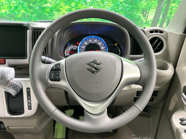 �y�����v�����X�e�A�����O�z�㎿�Ȋv���g�p���邱�ƂŁA��ɂ����������݂ƂĂ��^�]���₷���n���h���ł���