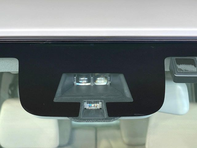 �y�X�Y�L �Z�[�t�e�B�T�|�[�g�z���s���ɑO���̎ԗ�����F�����A�Փ˂������Ȏ��͌x��ƃu���[�L�ŏՓˉ���Ɣ�Q�y�����A�V�X�g�B�����S�Ƀh���C�u�����y���݂��������܂��B