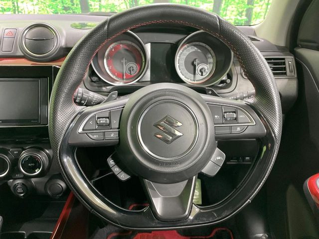 �y�����v�����X�e�A�����O�z�㎿�Ȋv���g�p���邱�ƂŁA��ɂ����������݂ƂĂ��^�]���₷���n���h���ł���