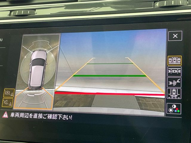 ���p�m���~�b�N�r���[���j�^�[:��p�̃J�����ɂ��A�ォ�猩���낵���悤�Ȏ��_��360�x�N���}�̎��͂��m�F���邱�Ƃ��ł��܂������p�������m�F���₷���A�����ꏊ�ł̐؂�Ԃ��⒓�Ԃ��X���[�Y�ɍs���܂��B