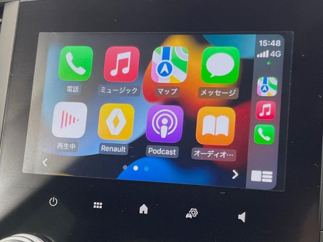 ��Apple Car Play:�X�}�z�Ƃ̗L���ڑ��ŁA�i�r�E�I�[�f�B�I�Đ��ȂǃX�}�z�̃A�v���@�\����ʂł��g����֗��@�\�ł�!