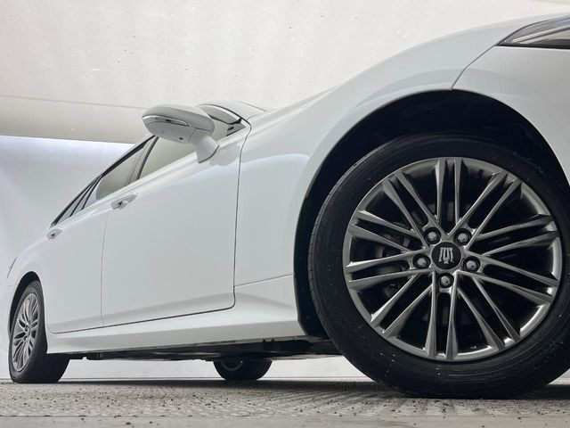 �y����17�C���`�A���~�z�C�[���z�O�ςɃ}�b�`���������A���~�z�C�[���𑕒����Ă���܂��B�e��ЊO�A���~�z�C�[����A�X�^�b�h���X�^�C�����戵�����Ă���܂��B���񂲑��k����������