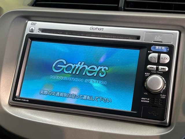 �y�����i�r�z�l�C�̏����i�r�𑕔����Ă���܂��B�i�r�̎g���₷���͂������A�I�[�f�B�I�@�\���[��!�L�����v�◷�s�͂������A�ʋ΂┃�����ȂǕ��i�̃h���C�u���y�����Ȃ�͂���